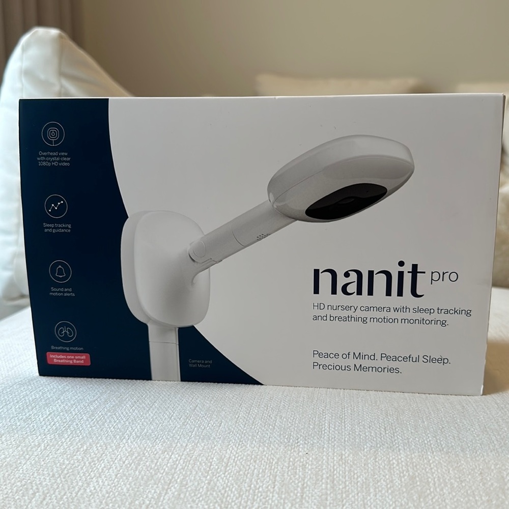 Nanit Pro Smart Baby Monitor and Wall Mount NEW (open box)